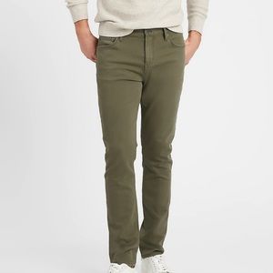 Men’s Banana Republic Traveler Pants (slim fit)